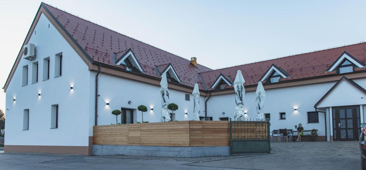 Guesthouse Janez Maribor Buitenkant foto